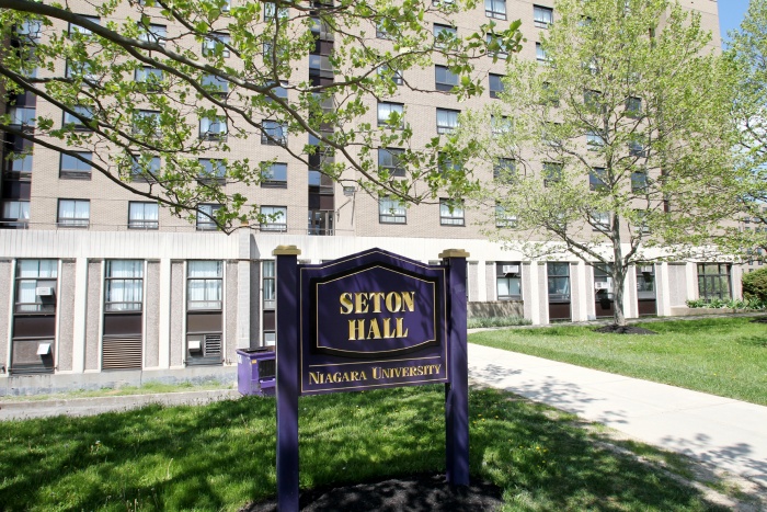 niagara university seton hall